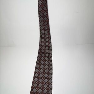 Paul Dione Burgundy Gray Geometric Silk Necktie Mens Classic Dress Tie